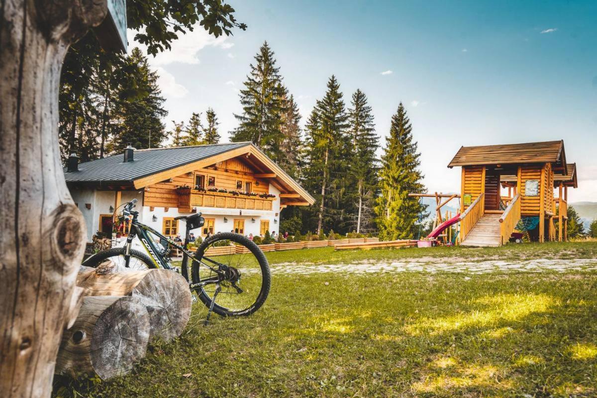 Resort Biela Skala - Chata Chopok Jasna Juh Bystrá 外观 照片